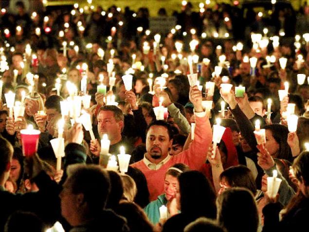 candlelight vigil 1